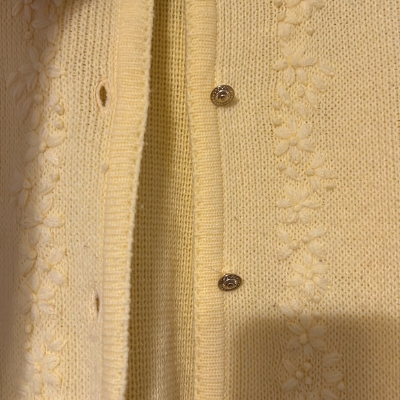 Vintage Classic Elements Yellow Cardigan - Picture 5 of 5